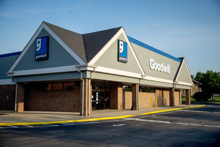 NolensvillePikeGoodwillStore Web 768x513